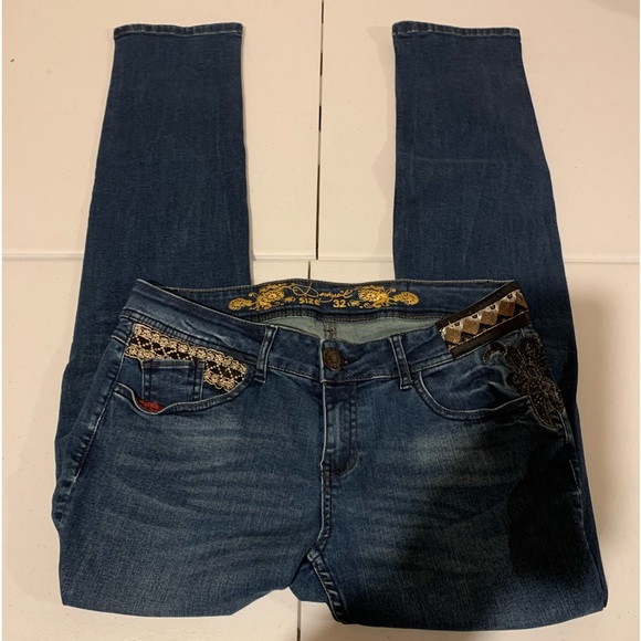 Desigual Women’s Size 32x32 Mid Rise Straight Leg Jeans Medium Wash - Picture 1 of 9